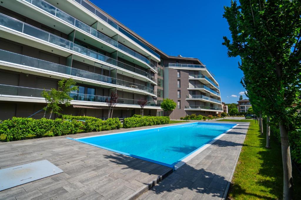The swimming pool at or close to MyFlat Coral Beach Apartment
