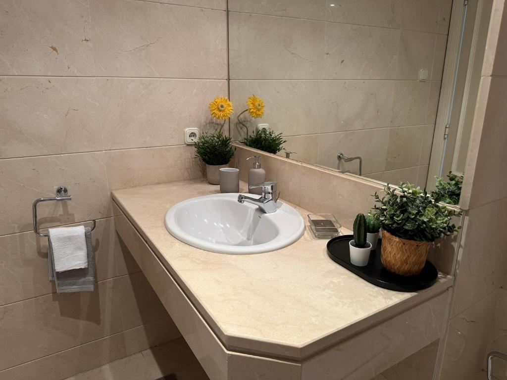 A bathroom at TopMarbella Marina Banus luxurious apartment, Sea and mountain views
