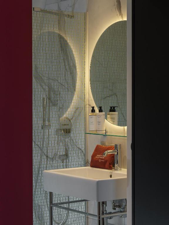 Seven Hotel Paris - Resim 2