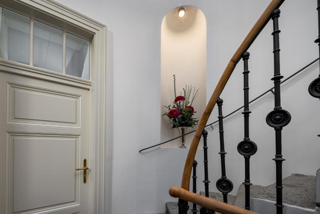 The Bridge Residence by Little King - 4