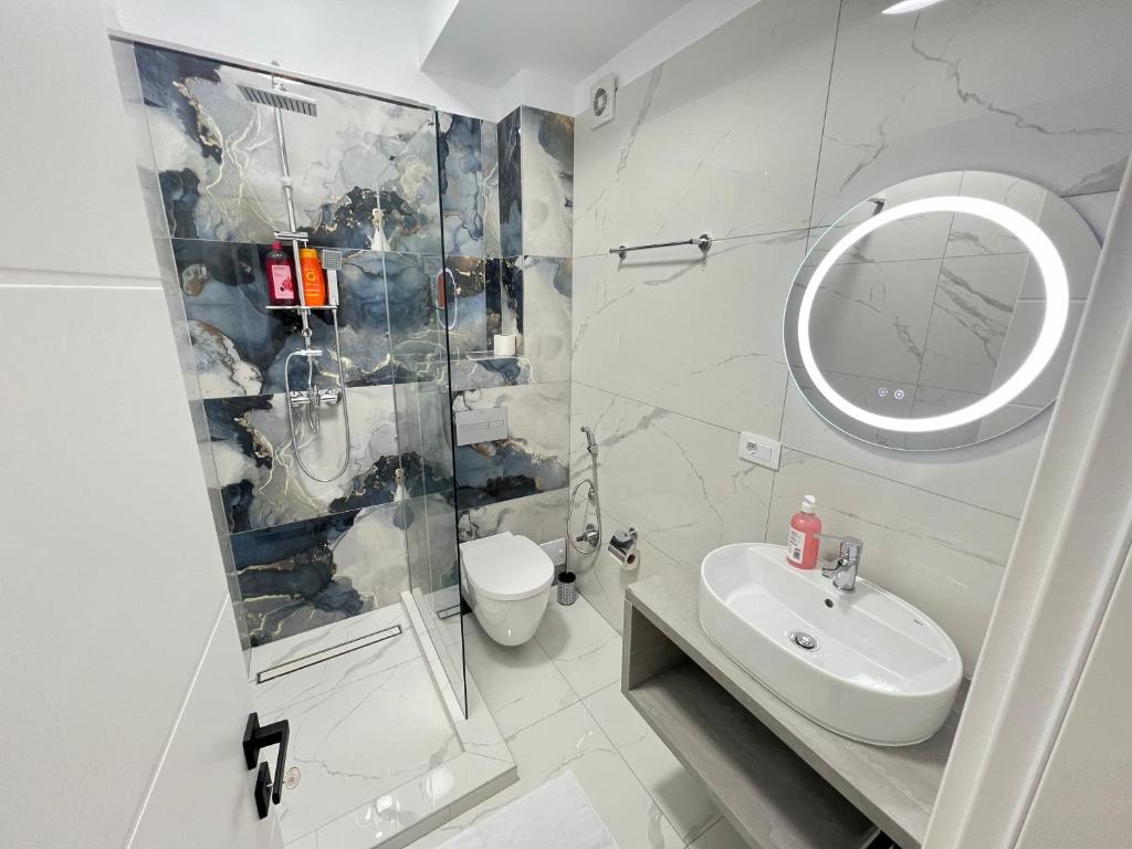 Premium Rooms & Boutique Apartments with Free Parking - Resim 30