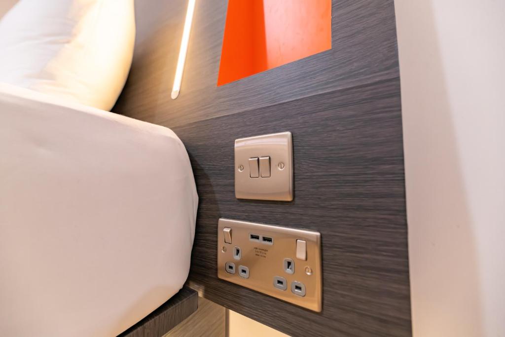 easyHotel Leeds - Resim 3