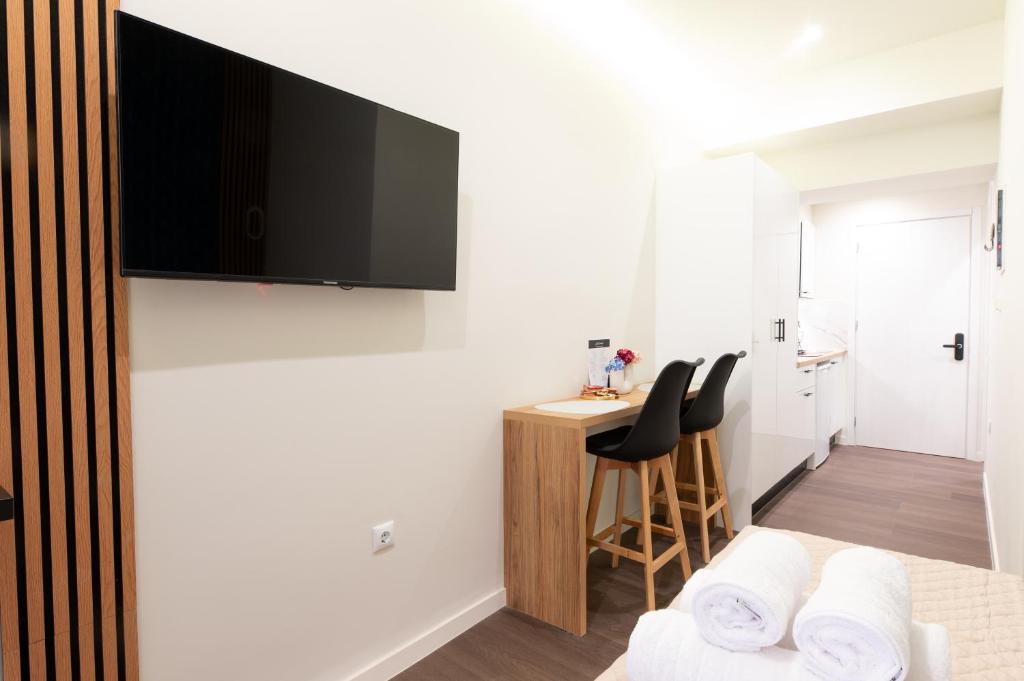 Modern Rooms Pagrati - 7