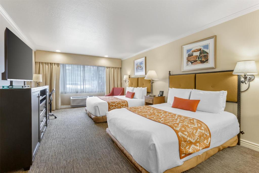 Best Western Plus Arroyo Roble Hotel & Creekside Villas - Queen Room With Two Queen Beds - Disability Access