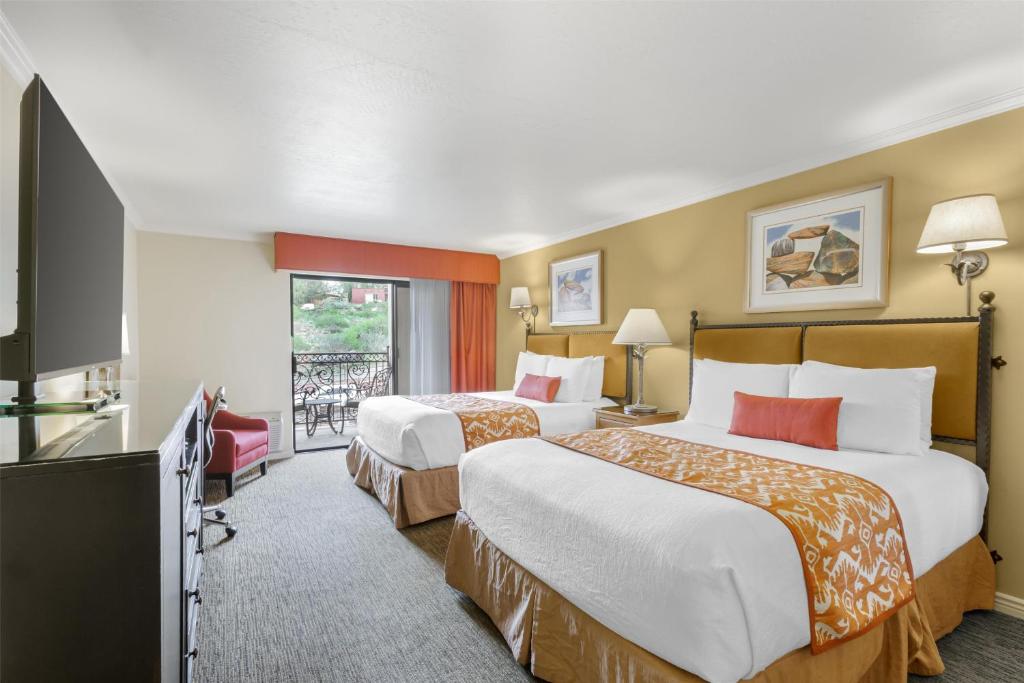 Best Western Plus Arroyo Roble Hotel & Creekside Villas photo