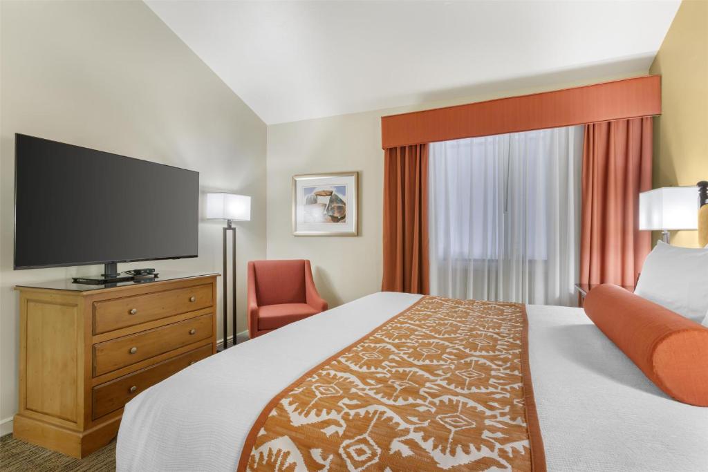 Best Western Plus Arroyo Roble Hotel & Creekside Villas - Suíte King Com Sofá-Cama - Não Fumantes