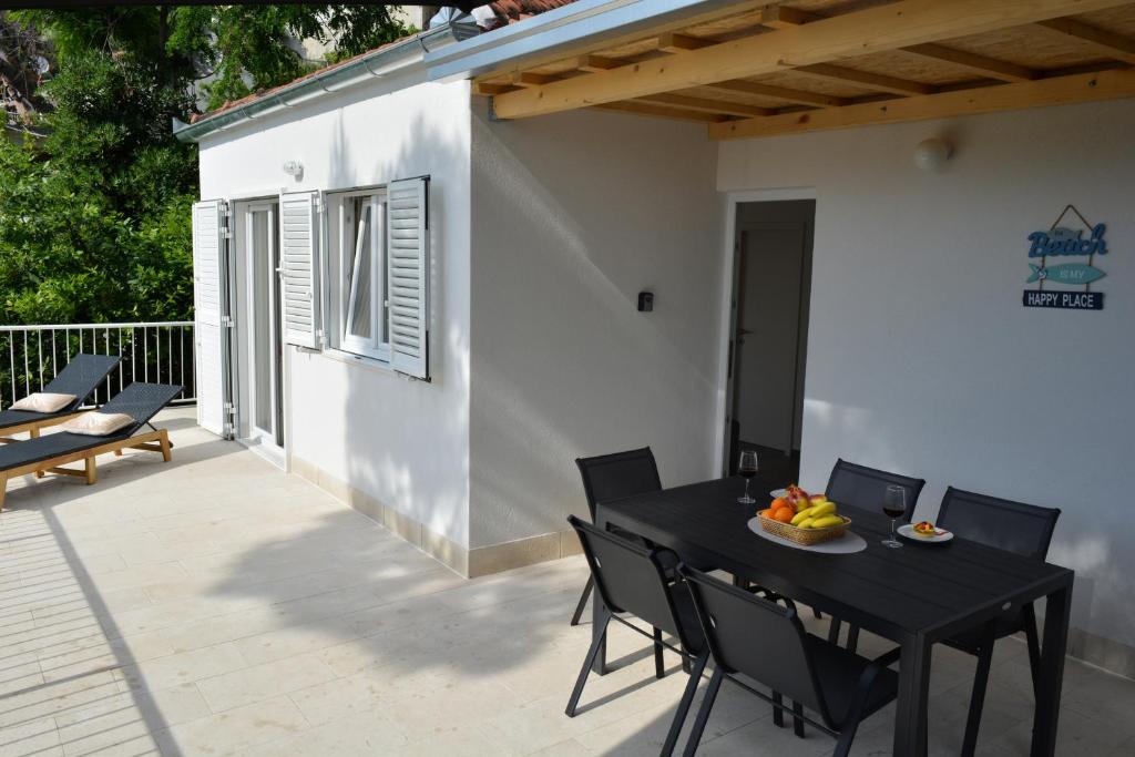 Fotografia z galérie ubytovania Apartman on the beach - Nemira, Omiš v Omise