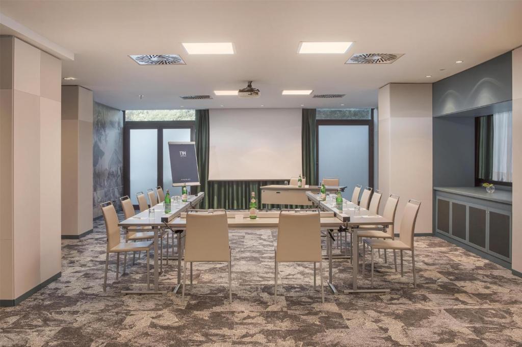 NH Roma Villa Carpegna - Resim 43