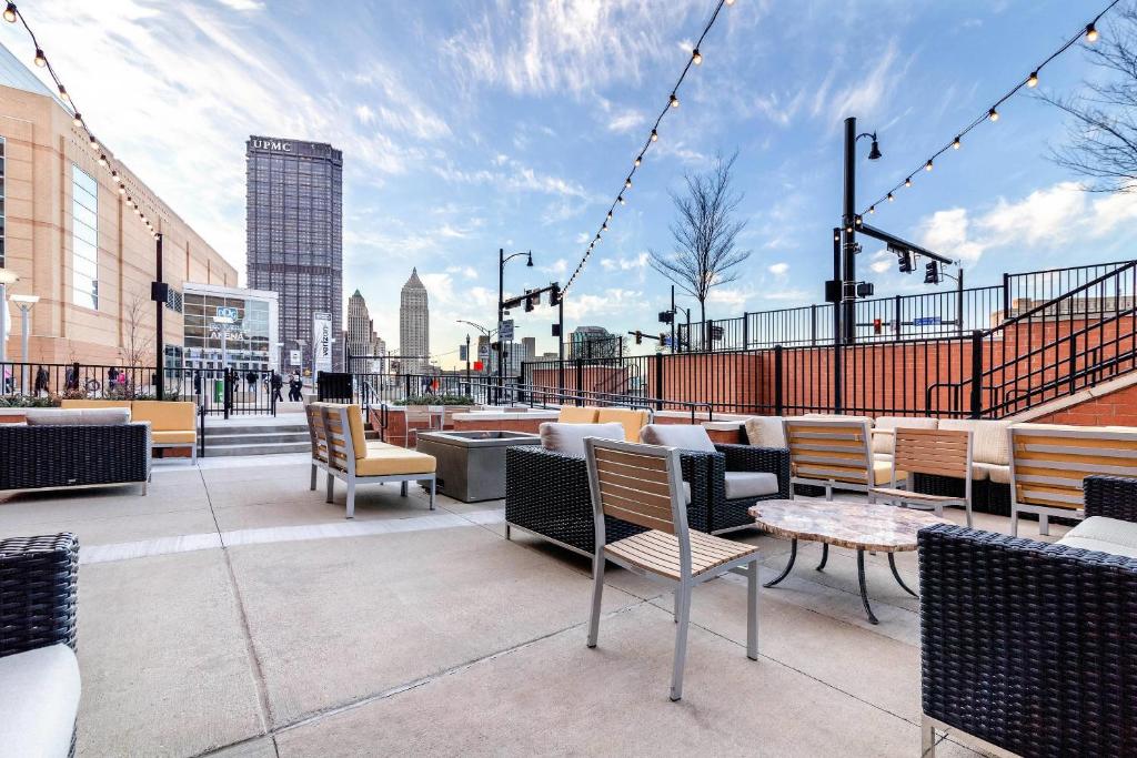 Cambria Hotel Pittsburgh - Downtown photo