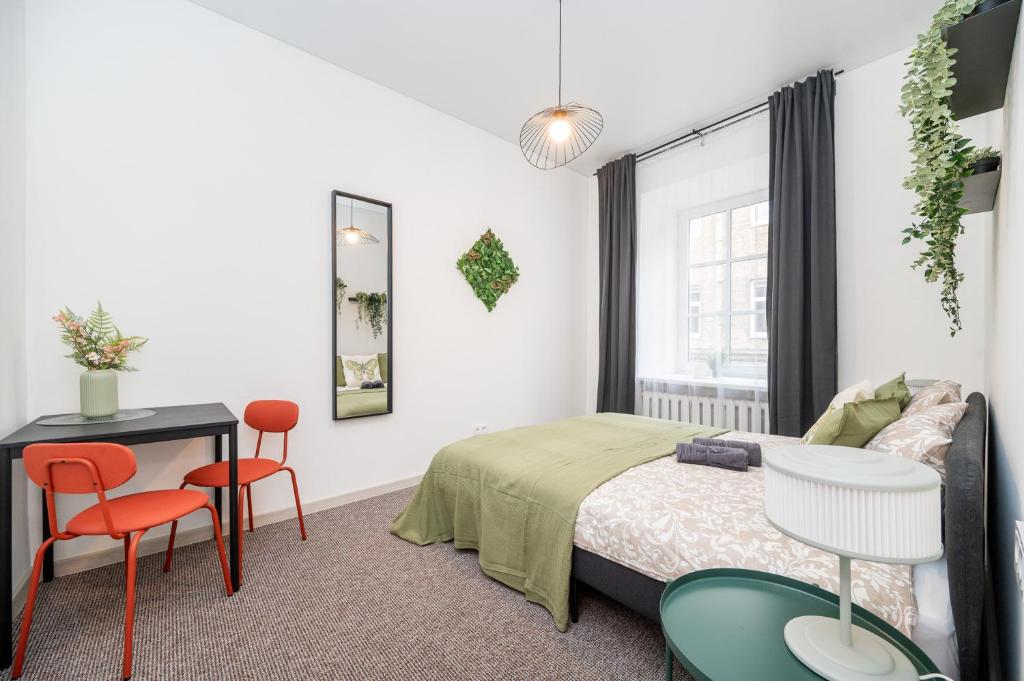 City Nest Vilnius Oldtown - Standard Double Room With Shared Bathroom