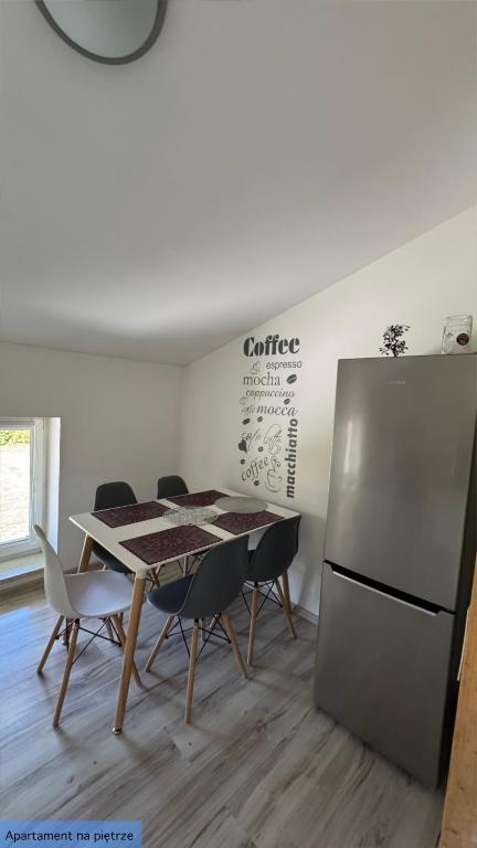 Kuchyňa alebo kuchynka v ubytovaní Apartament Słoneczna Dolina Magurki bania jacuzzi balia ogrodowa Szczyrk-Wilkowice