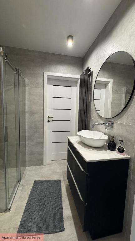 Kúpeľňa v ubytovaní Apartament Słoneczna Dolina Magurki bania jacuzzi balia ogrodowa Szczyrk-Wilkowice