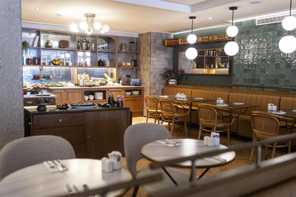 Via Sants Hotel Barcelona, Tapestry Collection By Hilton - Resim 18