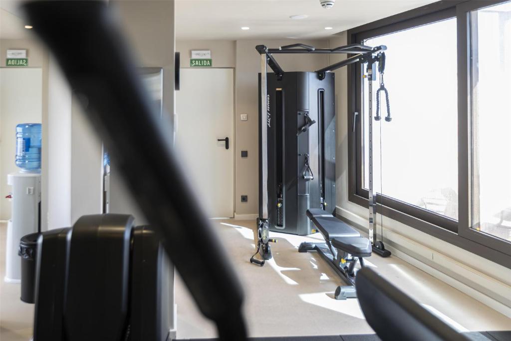 Fitness centrum a/nebo fitness zařízení v ubytování Via Sants Hotel Barcelona, Tapestry Collection By Hilton