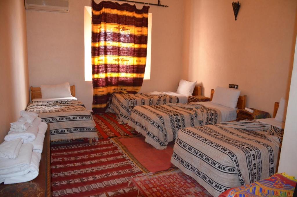 Kasbah Tizzarouine - Standard Quadruple Room