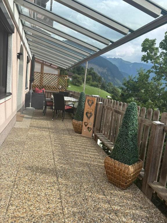 Nespecifikovaný výhled na hory nebo výhled na hory při pohledu z apartmánu