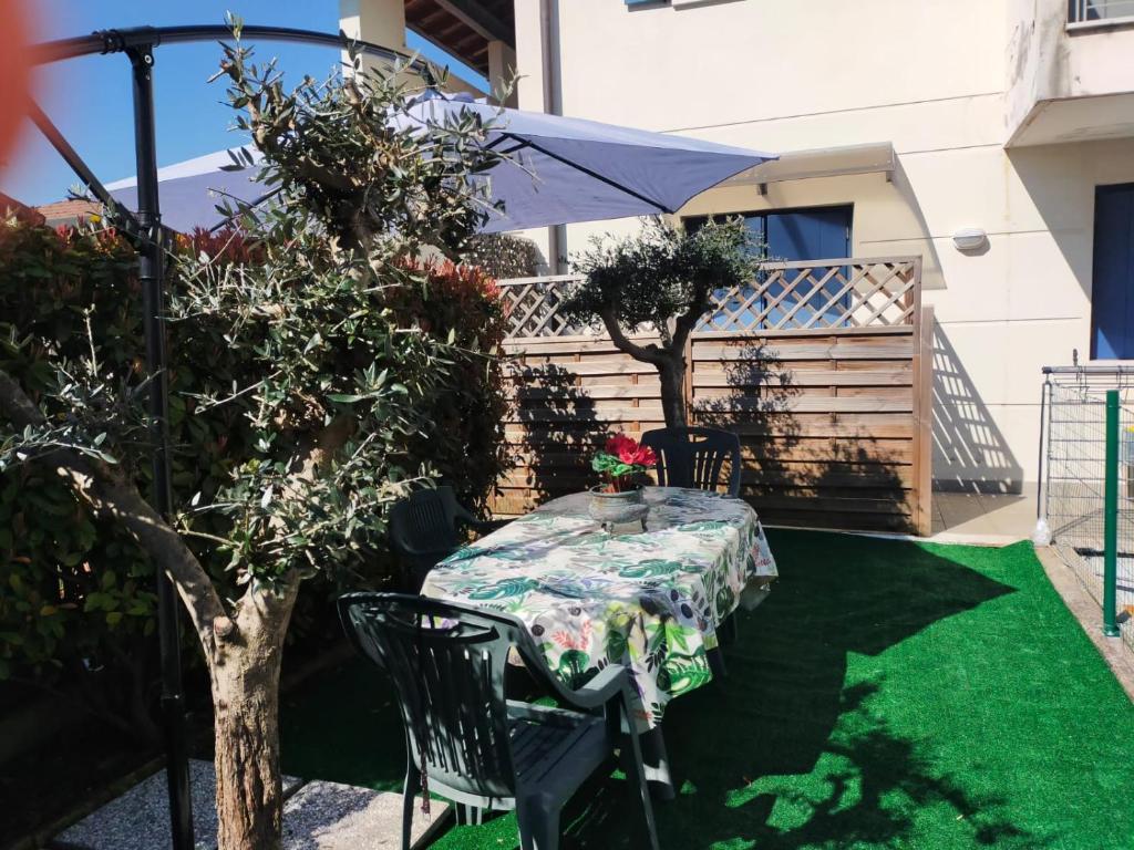 Patio nebo venkovní prostory v ubytování Mini appartamento con giardino