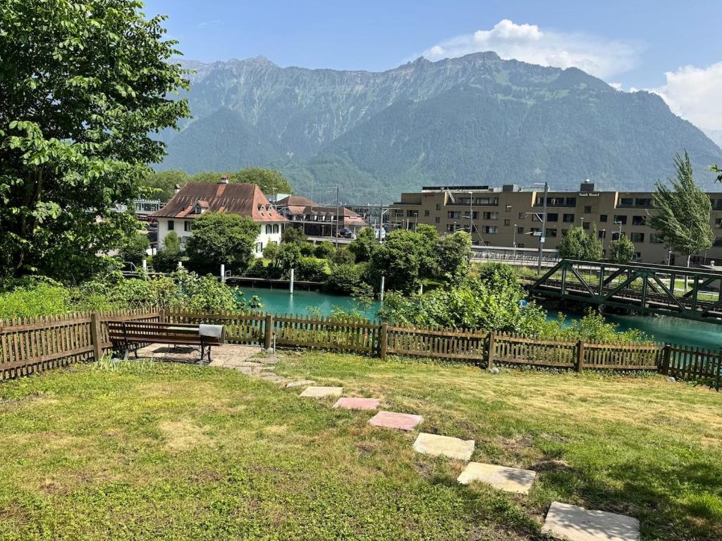 River 1-Kissed Retreat with Iconic Jungfraujoch View - Resim 28