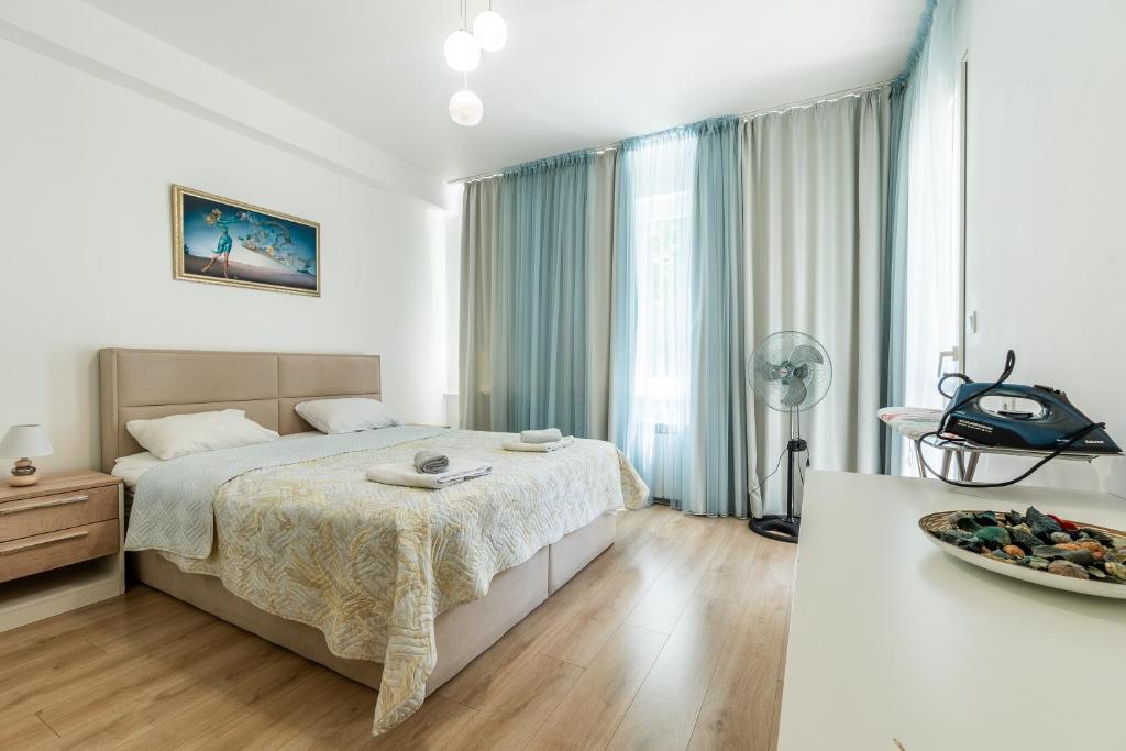 Finest 3BR Downtown