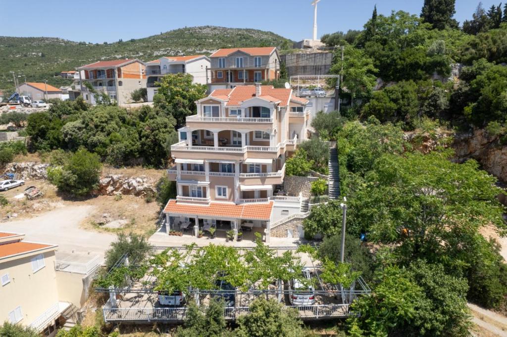 an aerial view of a house at Apartmani Bonaca Neum in Neum