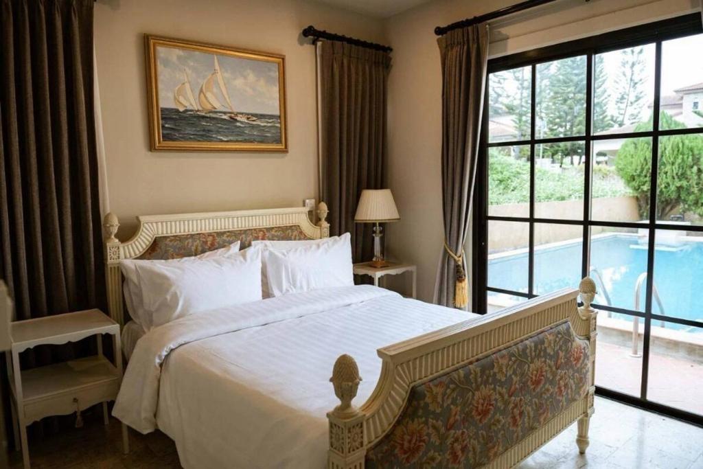 Giường trong phòng chung tại The Ozone Khao Yai Pool Villa 36 มายโอโซน เขาใหญ่