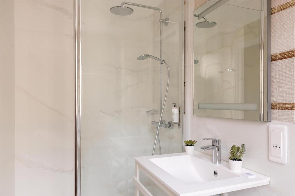 Best Western Ronceray Opéra - Resim 24