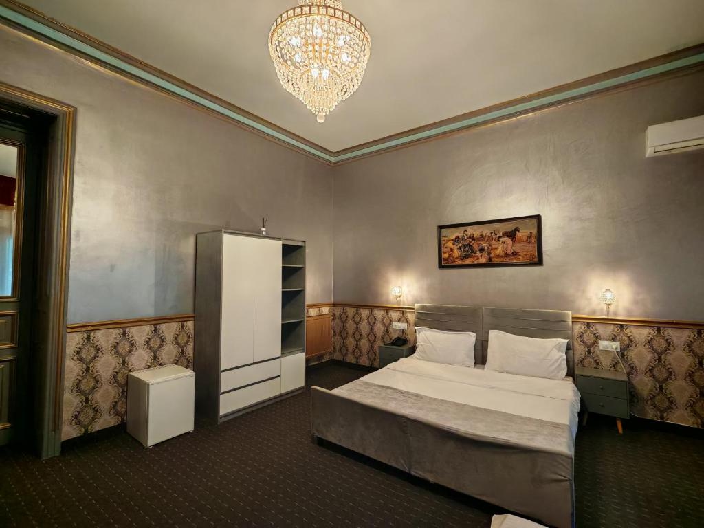 Nostalgia Old City Bucharest - Resim 9