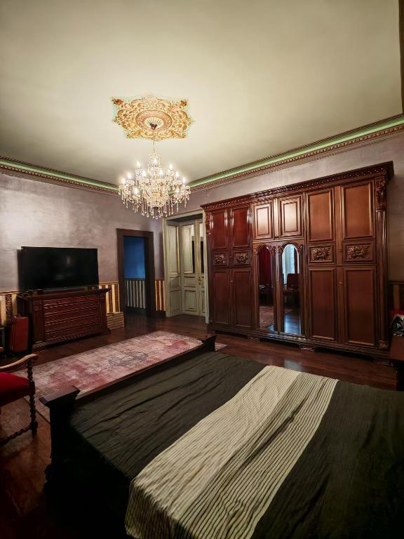 Nostalgia Old City Bucharest - Resim 17