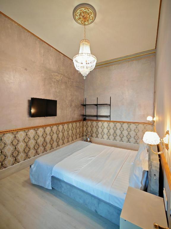 Nostalgia Old City Bucharest - Resim 21