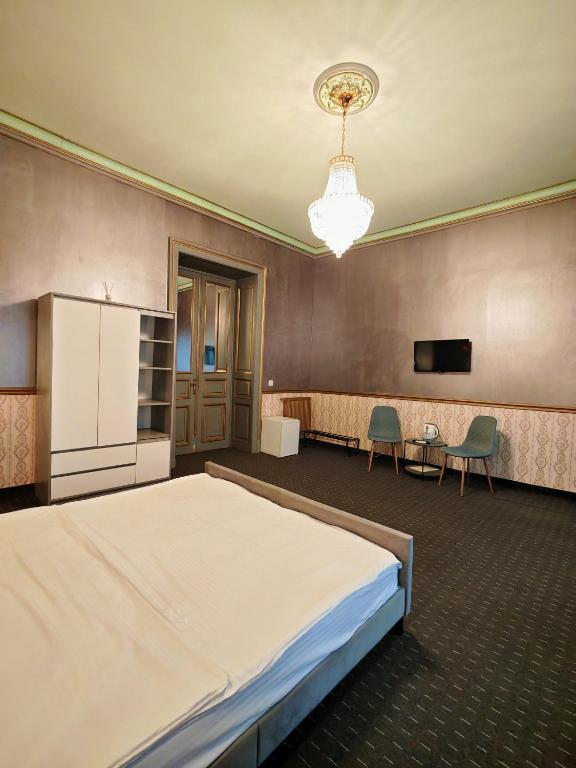 Nostalgia Old City Bucharest - Resim 29