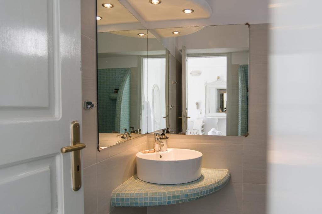 Un baño de Ilioperato Hotel
