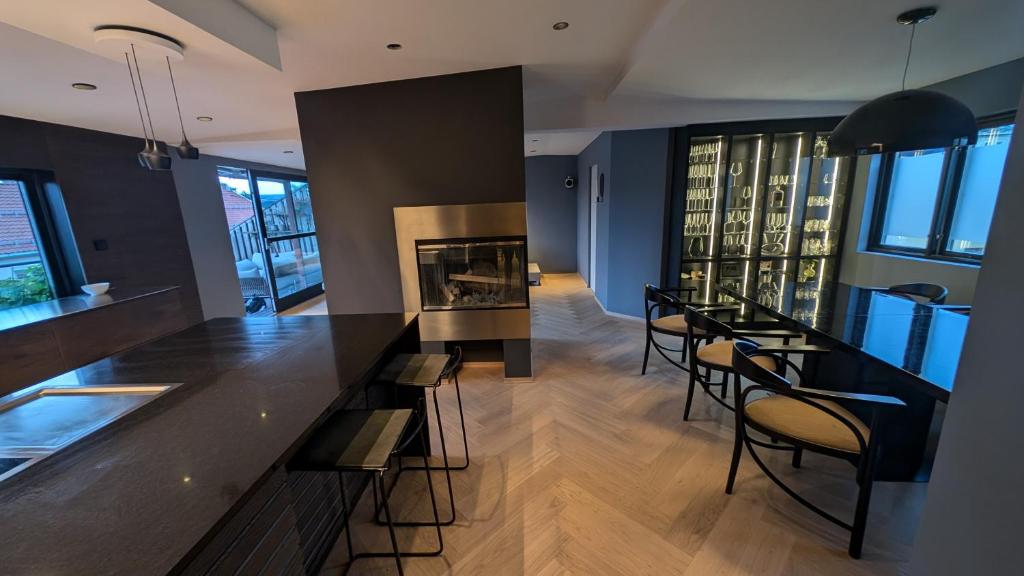 Photo inspiration: Gallery Detail: Penthouse I Oslo Sentrum Med Balkong Og Utsikt
