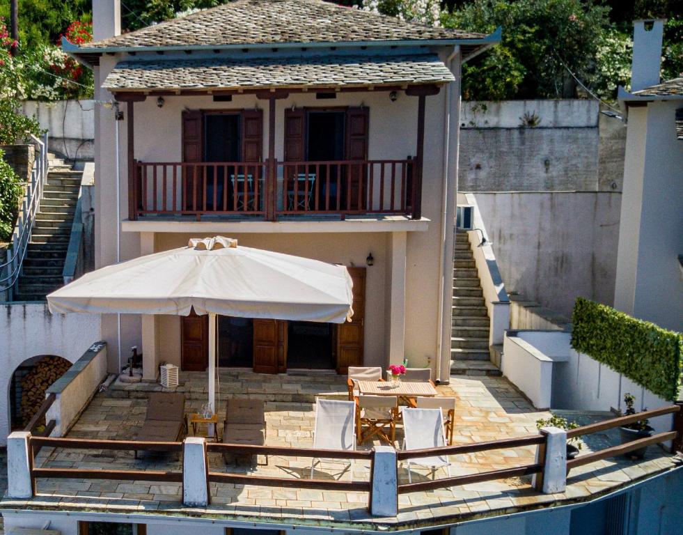 Balkón nebo terasa v ubytování Hideaway in Damouchari with private access to sea ANNA's HORIZON