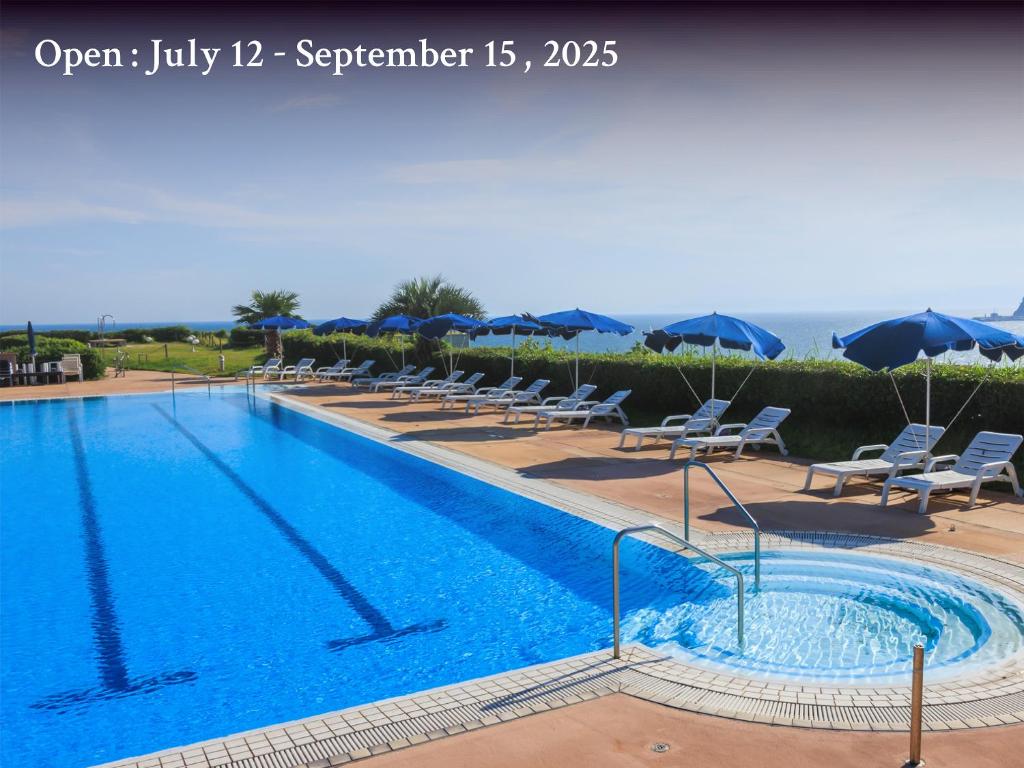Bazén v ubytování Kamakura Prince Hotel nebo v jeho okolí