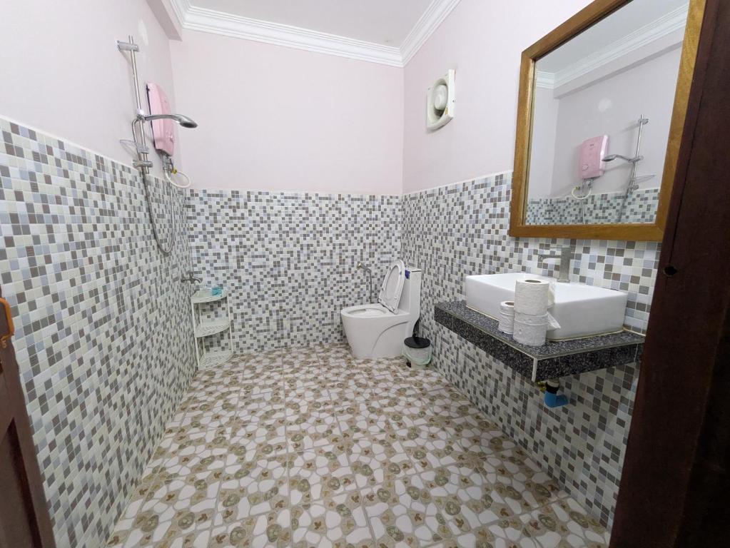 Coconut Lodge 6