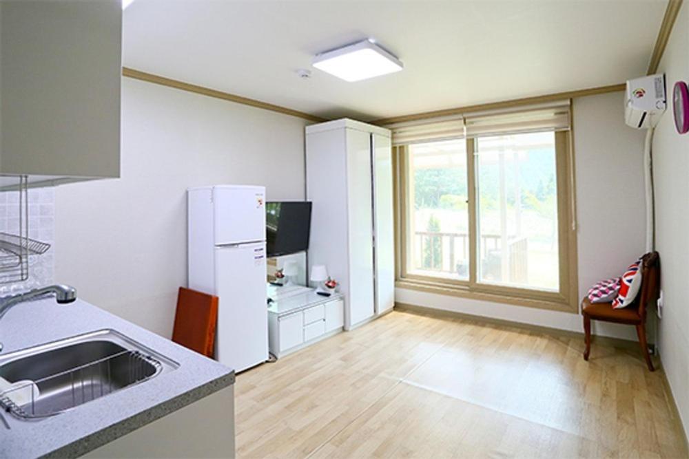 Køkken eller tekøkken på Hongcheon The Pyeonhan Pension