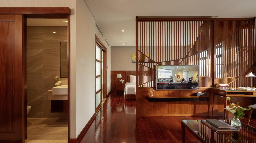 Orchids Saigon Hotel 7