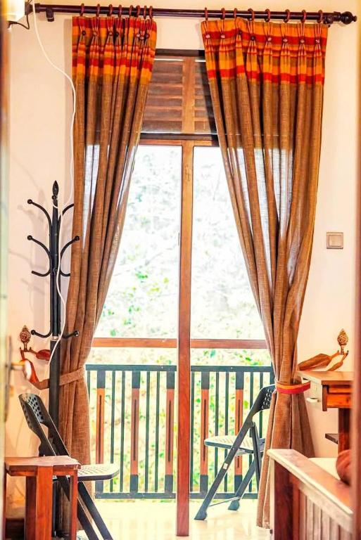 Balkón nebo terasa v ubytování Harambathenna Resort Anuradhapura