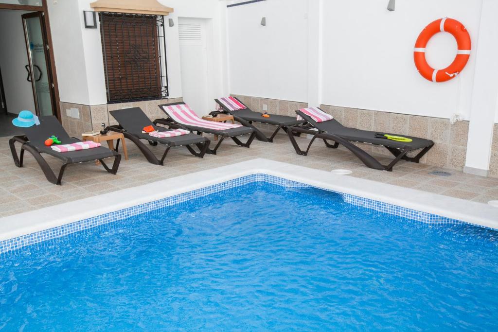 Bazén v ubytování Hostal Boutique Bajamar nebo v jeho okolí