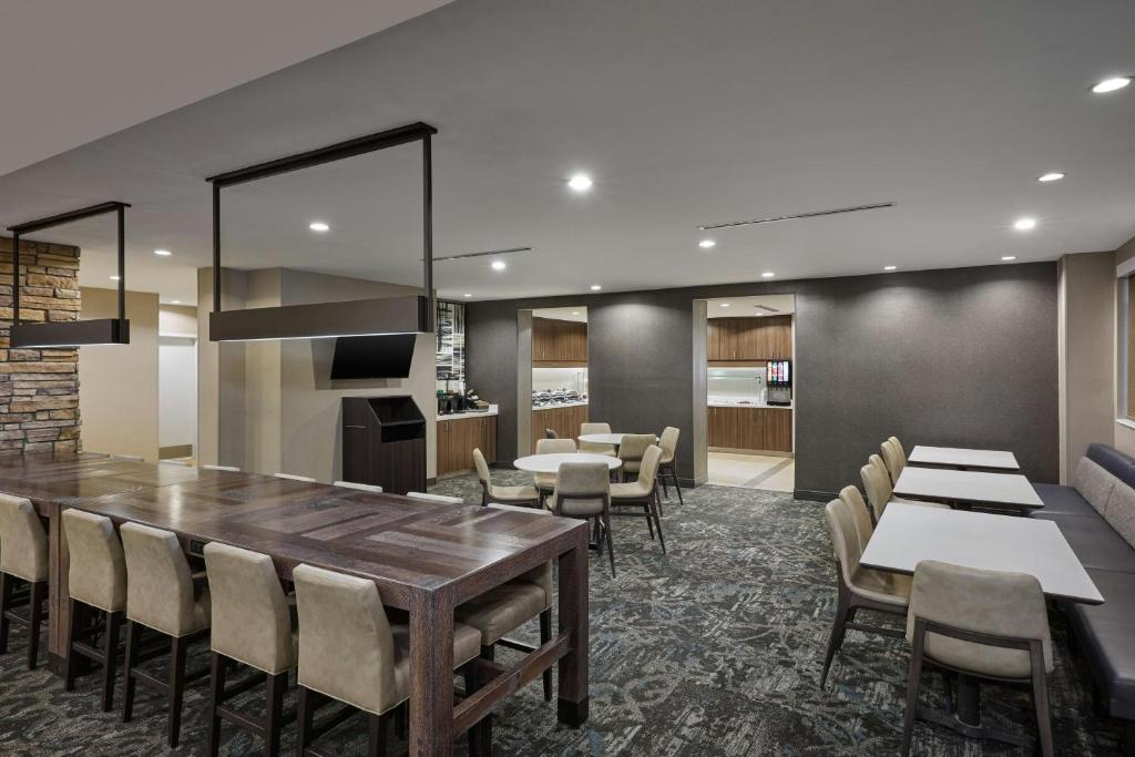Kuchyň nebo kuchyňský kout v ubytování Residence Inn by Marriott Denver Southwest/Littleton