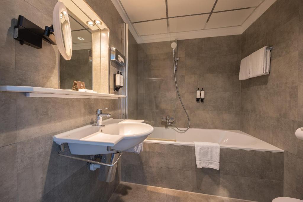 Apollofirst Boutique Hotel - Resim 41