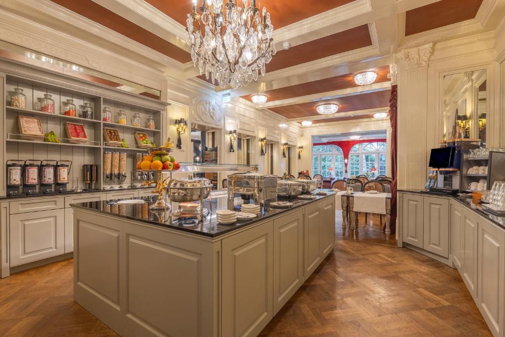 Apollofirst Boutique Hotel - Resim 37