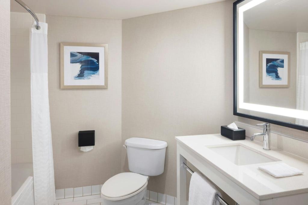 
Junior Suite with Harbour View
