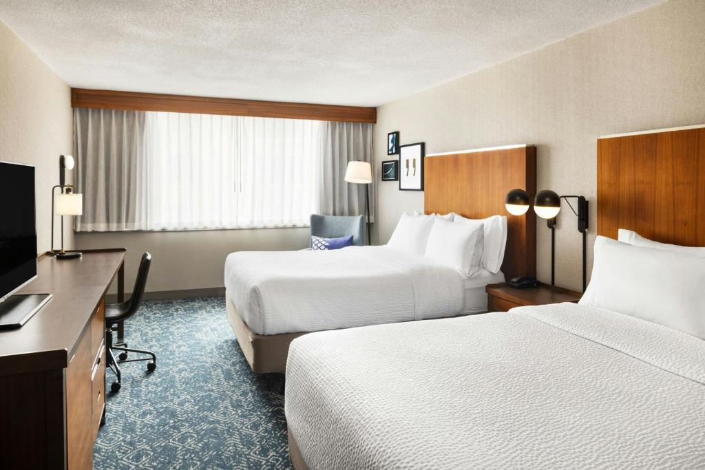 Four Points by Sheraton Halifax - クイーンルーム（クイーンベッド2台）