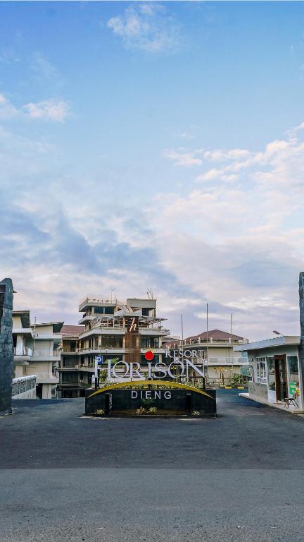 Horison Resort Dieng - Housity
