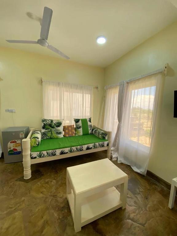 Postel nebo postele na pokoji v ubytování Avana Resort Watamu