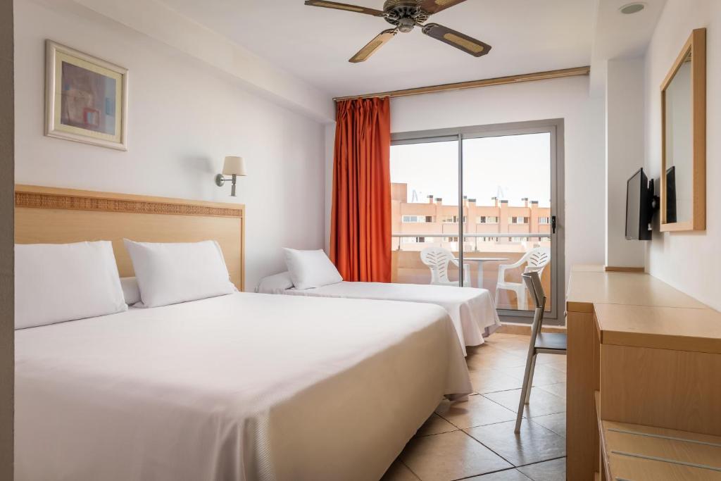 Hotel Fenix Family by ALEGRIA - Double Room (3 Adults)