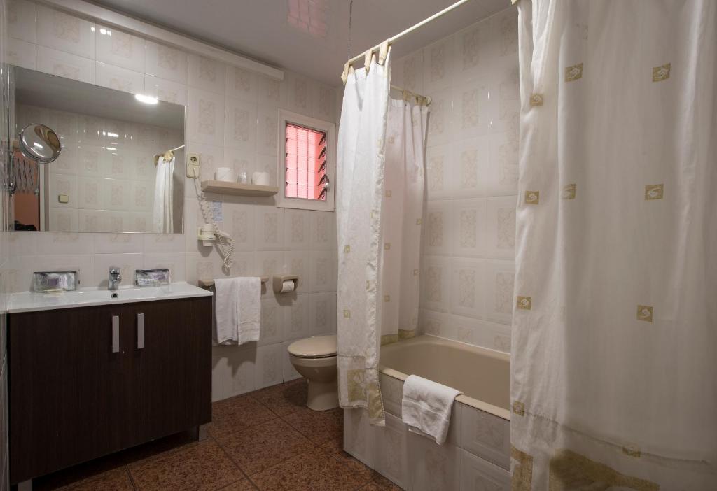 Cuatro Naciones - Resim 27