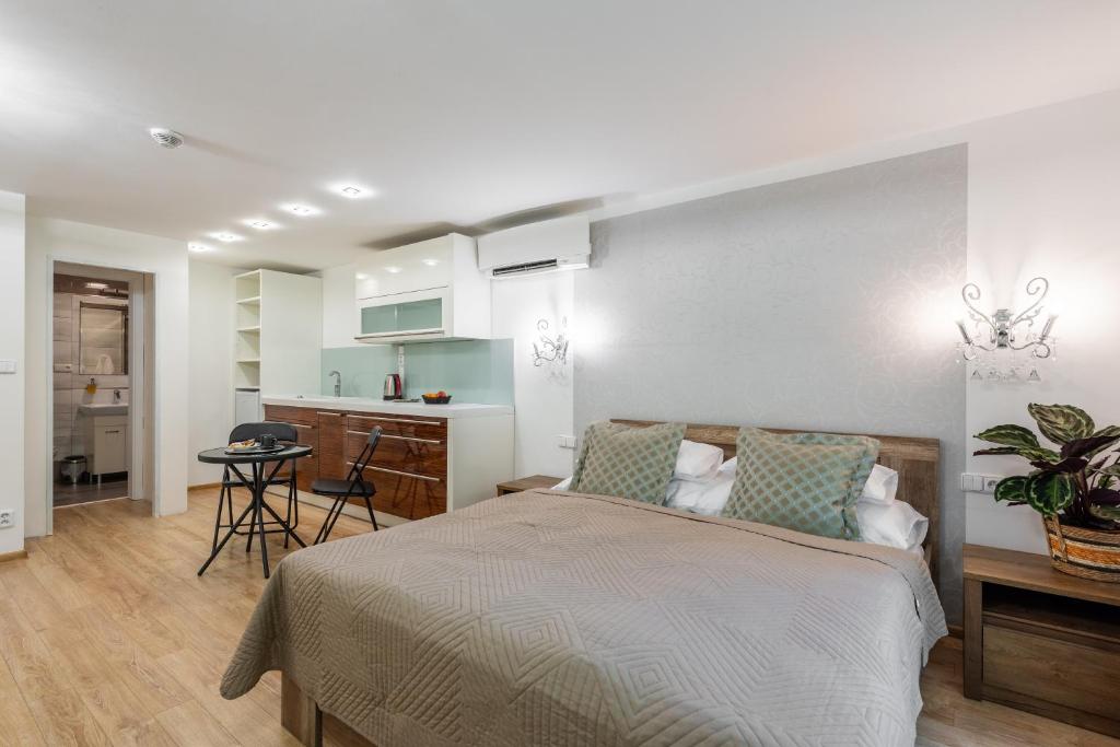 Wellness & SPA boutique Hotel pod lipkami Prague - Resim 9