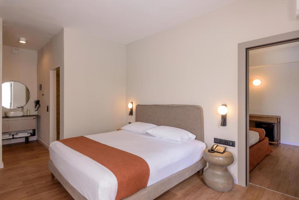 Postel nebo postele na pokoji v ubytování Zeus Hotels Ydoria Resort